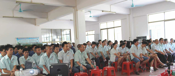 熱烈祝賀2015年8月份佛山興順精密模具有限公司管理升級(jí)誓師大會(huì)順利召開(kāi)！