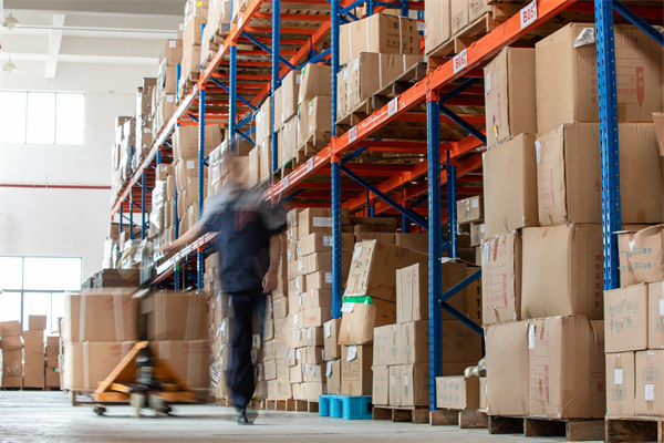 如何讓員工參與部門的規(guī)劃與決策？