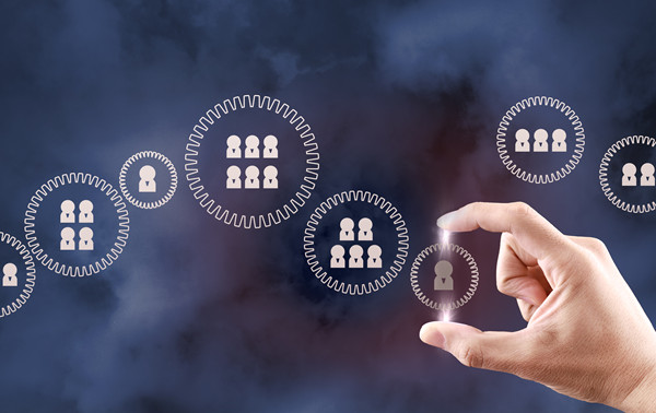 集團(tuán)戰(zhàn)略規(guī)劃：制定整體戰(zhàn)略，引領(lǐng)集團(tuán)發(fā)展