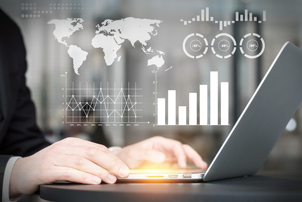 洞察市場(chǎng)變化與競(jìng)爭(zhēng)態(tài)勢(shì)，制定快速響應(yīng)的戰(zhàn)略舉措