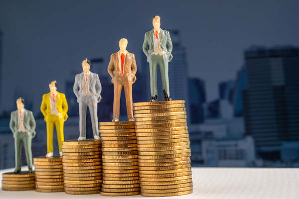 集團財務(wù)整合優(yōu)化：降低成本，提高資金使用效率