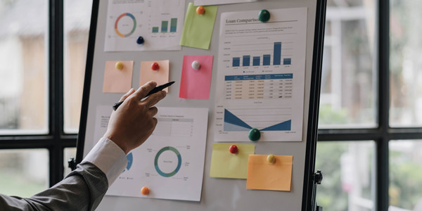 集團(tuán)管控：打破信息孤島，構(gòu)建高效信息共享平臺(tái)