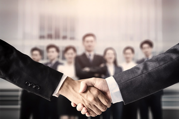 靈活應(yīng)對市場變化，調(diào)整經(jīng)營計(jì)劃，確保企業(yè)持續(xù)發(fā)展