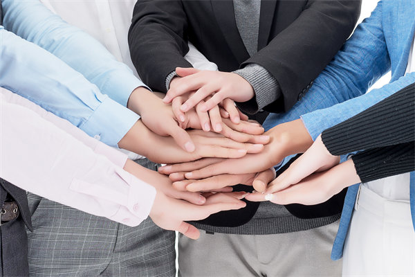 績(jī)效反饋助力成長(zhǎng)，促進(jìn)員工與企業(yè)共進(jìn)步