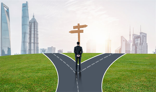 如果一家企業(yè)沒(méi)有明確的經(jīng)營(yíng)戰(zhàn)略，會(huì)有什么樣的風(fēng)險(xiǎn)？