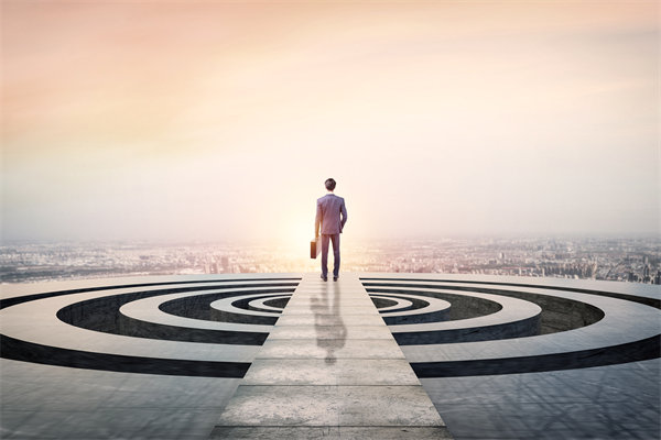 智能制造時代，企業(yè)如何培養(yǎng)跨界融合的復合型人才？