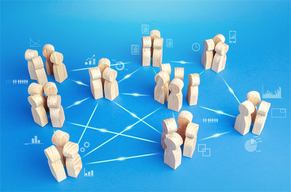 全球化運營中，集團管控面臨哪些新挑戰(zhàn)及應對策略？