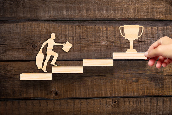 靈活用工趨勢(shì)下，企業(yè)如何有效管理遠(yuǎn)程及兼職團(tuán)隊(duì)？