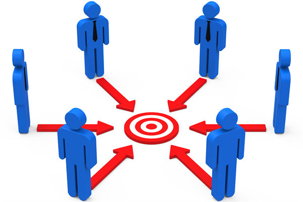 資源分配時，組織規(guī)劃如何平衡各部門需求與整體目標？