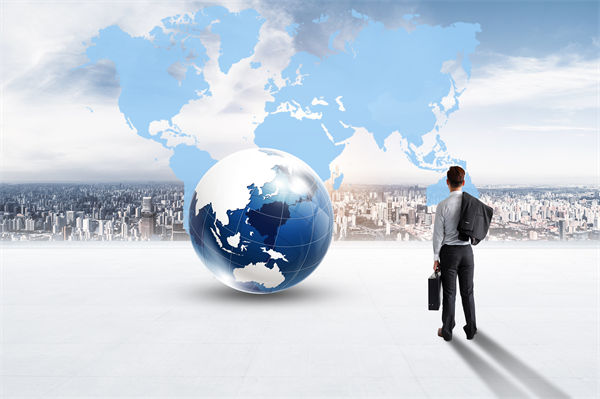 風險管理與企業(yè)戰(zhàn)略制定：如何平衡機遇與威脅？