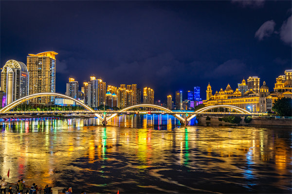 企業(yè)如何借助福州咨詢公司提升員工績效與團(tuán)隊效能？