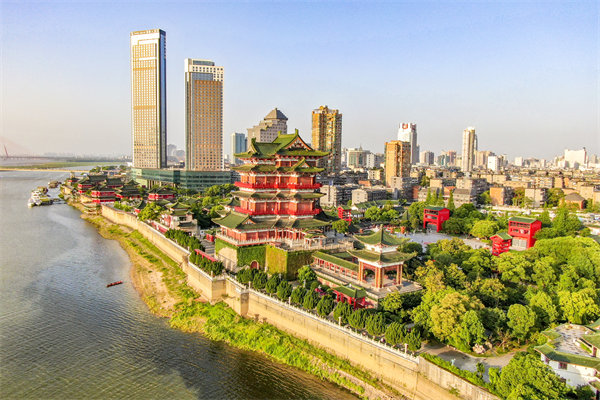 企業(yè)如何借助南昌薪酬咨詢(xún)公司優(yōu)化薪酬結(jié)構(gòu)以激勵(lì)員工？