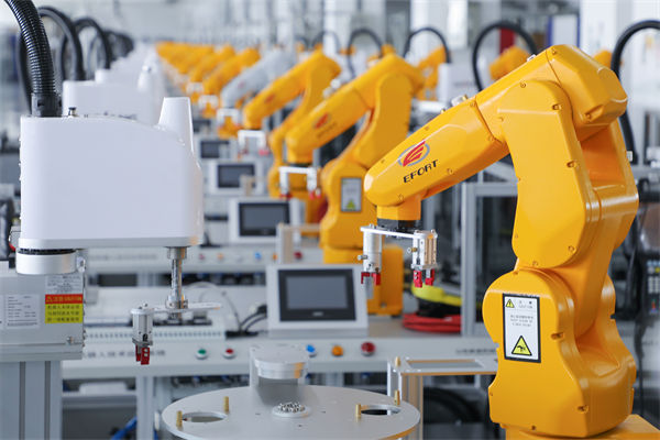 數(shù)字化轉(zhuǎn)型對(duì)制造業(yè)生產(chǎn)管理的深遠(yuǎn)影響有哪些？