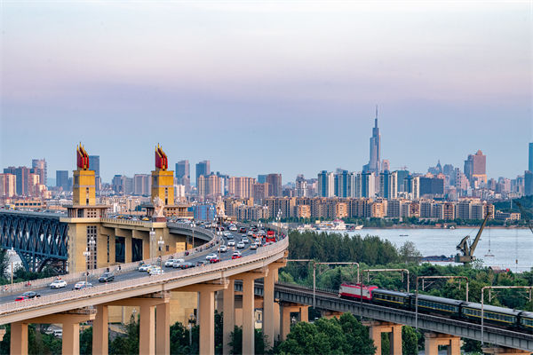 年度目標總落空，南京年度經(jīng)營計劃咨詢公司如何精準規(guī)劃增長路線？