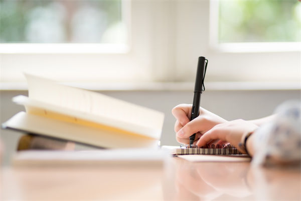 文化管理考核失效，員工參與度低，如何重塑激勵機制？