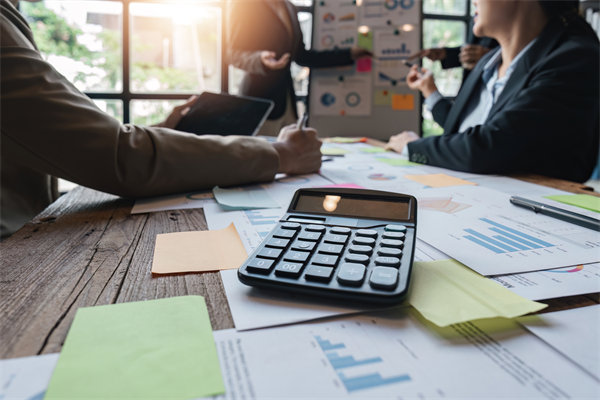 哪個績效管理咨詢公司最落地，能讓考核真正執(zhí)行下去？