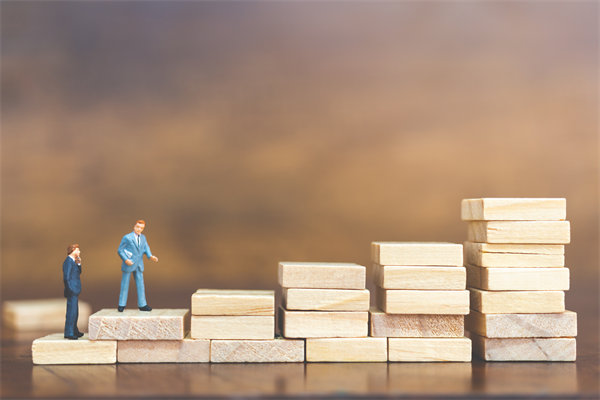 哪家年度經(jīng)營計劃咨詢公司最靠譜，能制定可落地的年度目標(biāo)？